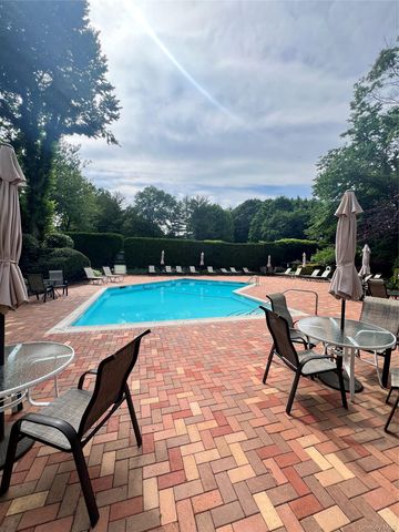 35 Sunview Drive, Glen Cove, NY 11542