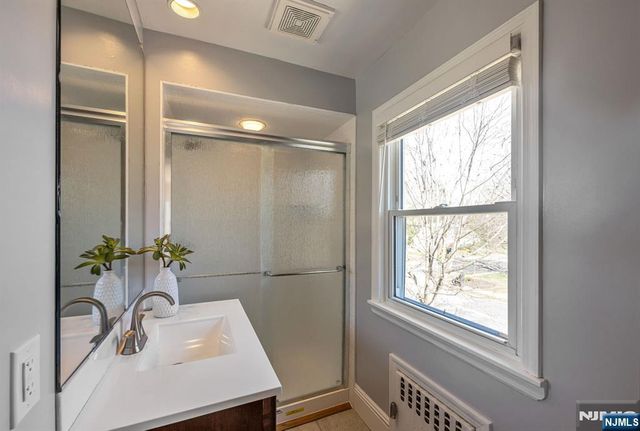 93 Carlton Avenue, Ho-ho-kus, NJ 07423