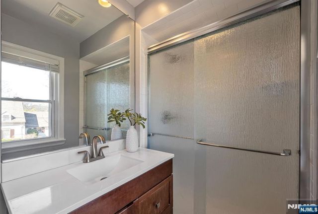 93 Carlton Avenue, Ho-ho-kus, NJ 07423
