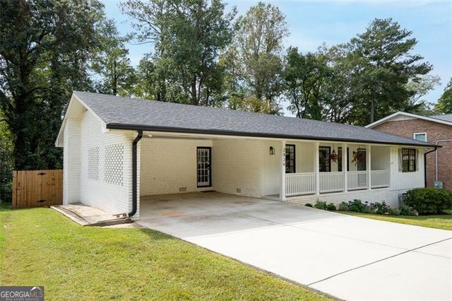 2826 Rainbow Forest Drive, Decatur, GA 30034