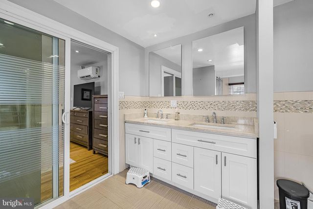 1007 STONEWOOD RD, Wilmington, DE 19810