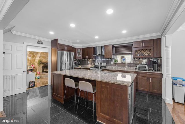 1007 STONEWOOD RD, Wilmington, DE 19810