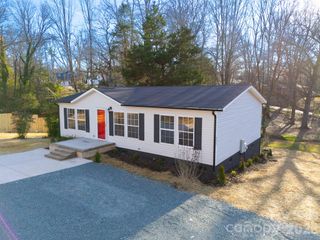 3313 Weeping Willow Drive NW, Concord, NC 28027