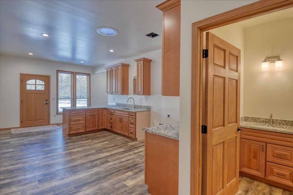 12912 E Gibbs Rd, Mica, WA 99023 photo 24