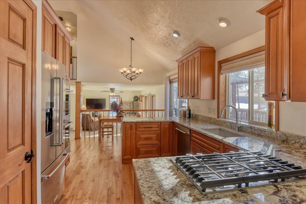 12912 E Gibbs Rd, Mica, WA 99023 photo 7