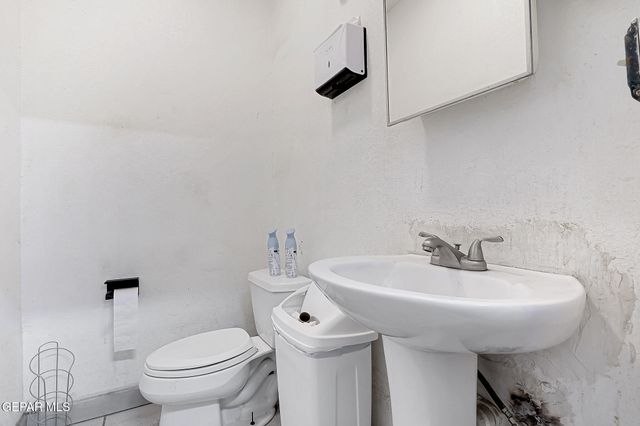 2414 Texas Avenue, El Paso, TX 79901