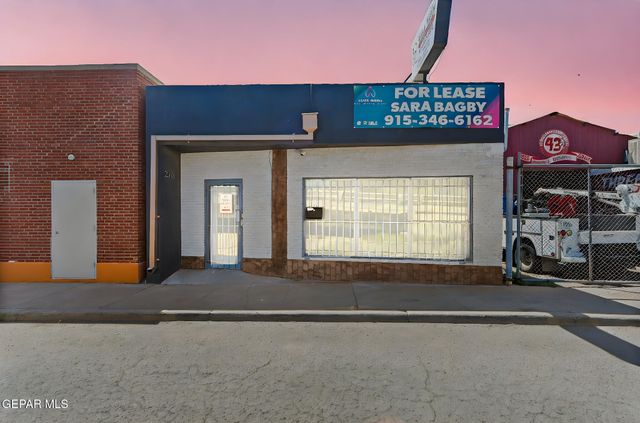 2414 Texas Avenue, El Paso, TX 79901