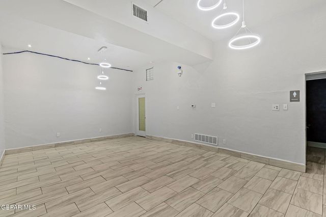 2414 Texas Avenue, El Paso, TX 79901