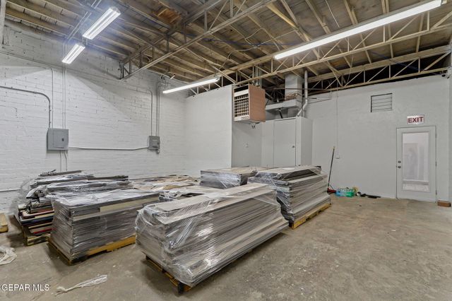 2414 Texas Avenue, El Paso, TX 79901