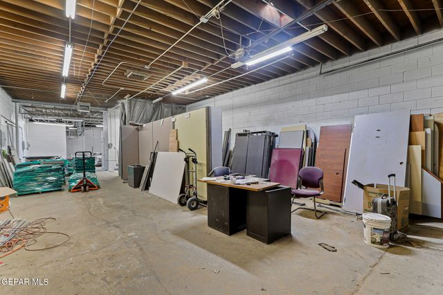 2414 Texas Avenue, El Paso, TX 79901