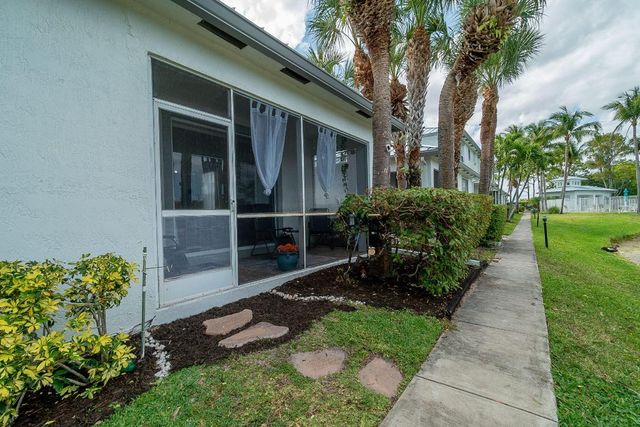 115 Coconut Key Lane, Delray Beach, FL 33484