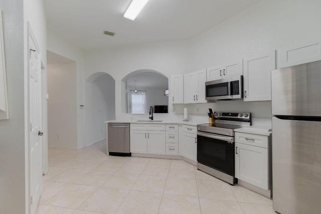 115 Coconut Key Lane, Delray Beach, FL 33484