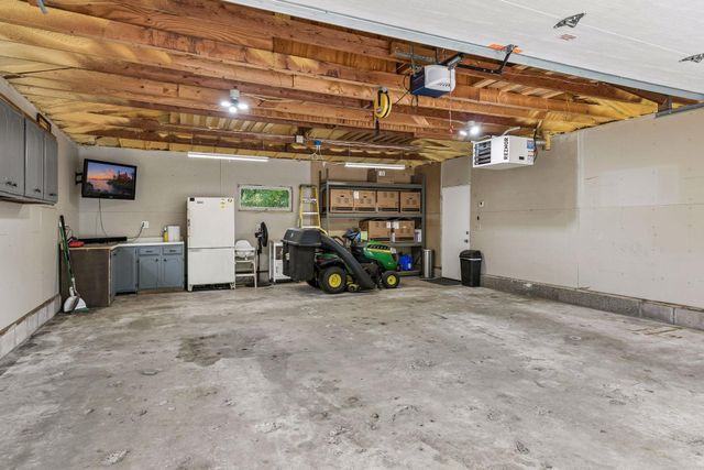 5875 Upper 182nd Street W, Farmington, MN 55024