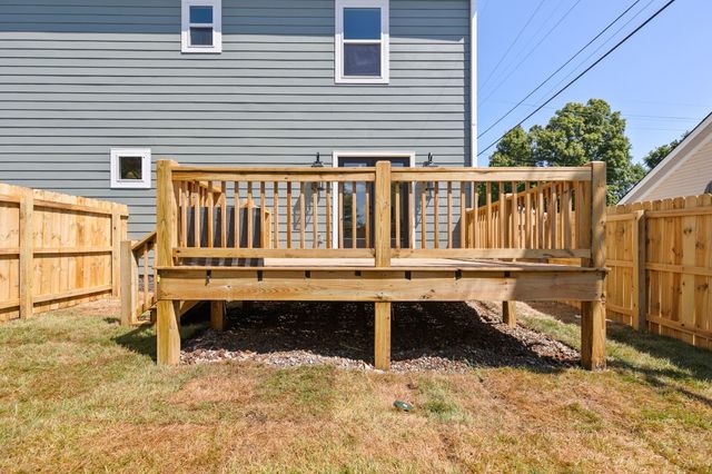 1007 Tenth St, Old Hickory, TN 37138