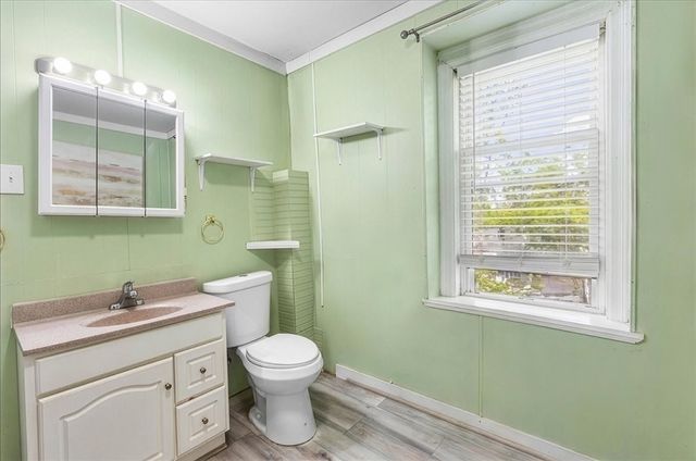 427-429 High St, Dedham, MA 02026