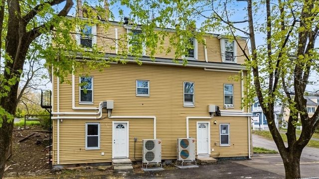 427-429 High St, Dedham, MA 02026