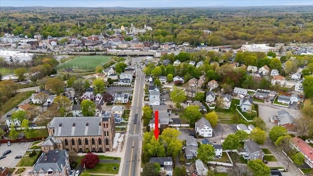 427-429 High St, Dedham, MA 02026