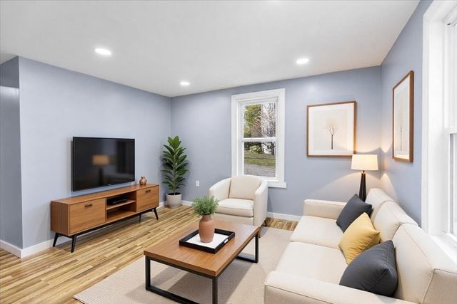 427-429 High St, Dedham, MA 02026
