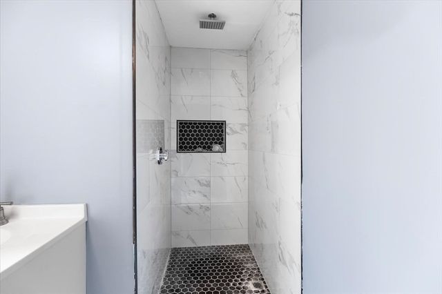 427-429 High St, Dedham, MA 02026