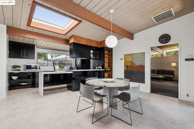 3731 Merridan Dr, Concord, CA 94518
