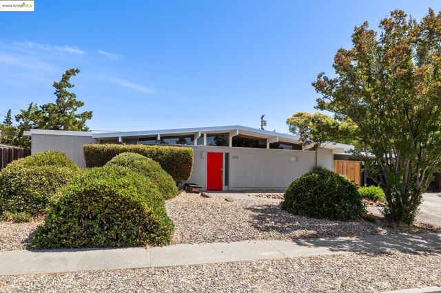 3731 Merridan Dr, Concord, CA 94518