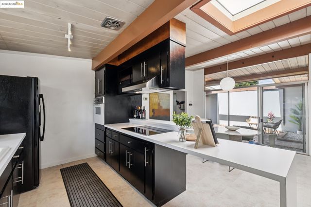 3731 Merridan Dr, Concord, CA 94518