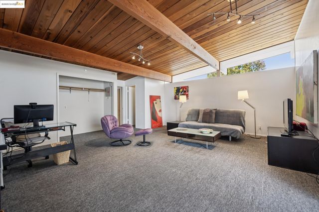 3731 Merridan Dr, Concord, CA 94518