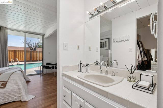 3731 Merridan Dr, Concord, CA 94518