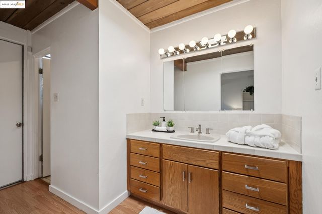 3731 Merridan Dr, Concord, CA 94518