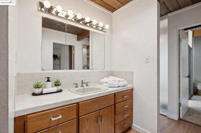 3731 Merridan Dr, Concord, CA 94518