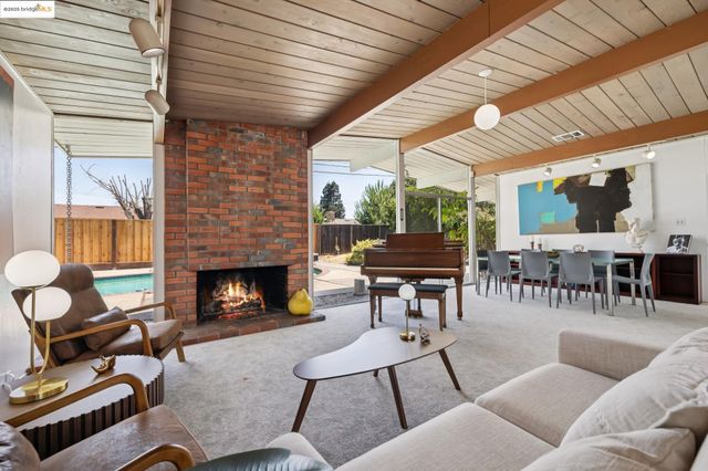 3731 Merridan Dr, Concord, CA 94518