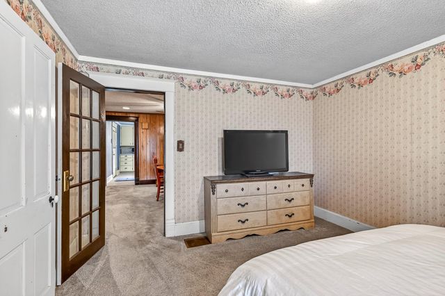 3751 W Farm Road 168, Springfield, MO 65807