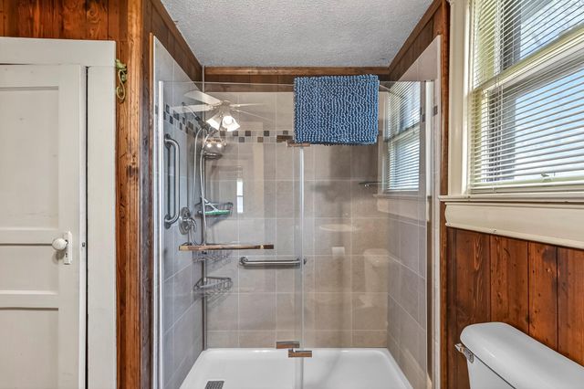 3751 W Farm Road 168, Springfield, MO 65807