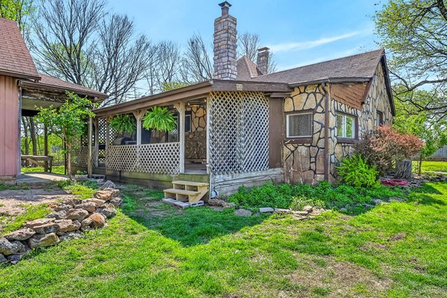 3751 W Farm Road 168, Springfield, MO 65807