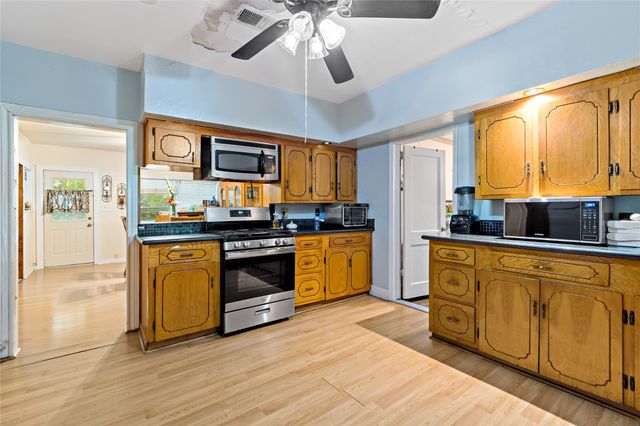 16507 Green Manor Drive, Humble, TX 77396