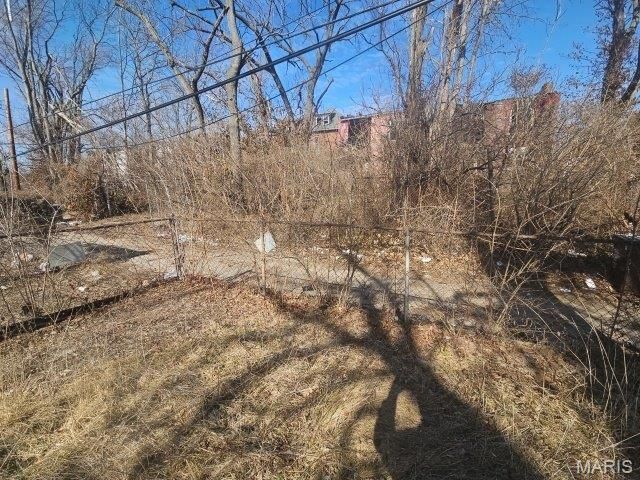 5165 Maple Avenue, St Louis, MO 63113