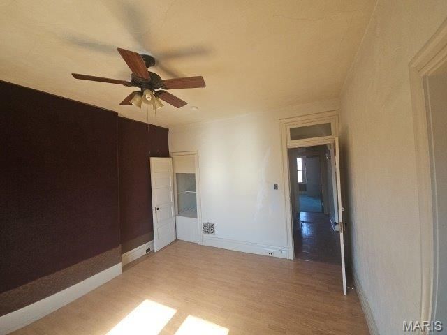 5165 Maple Avenue, St Louis, MO 63113