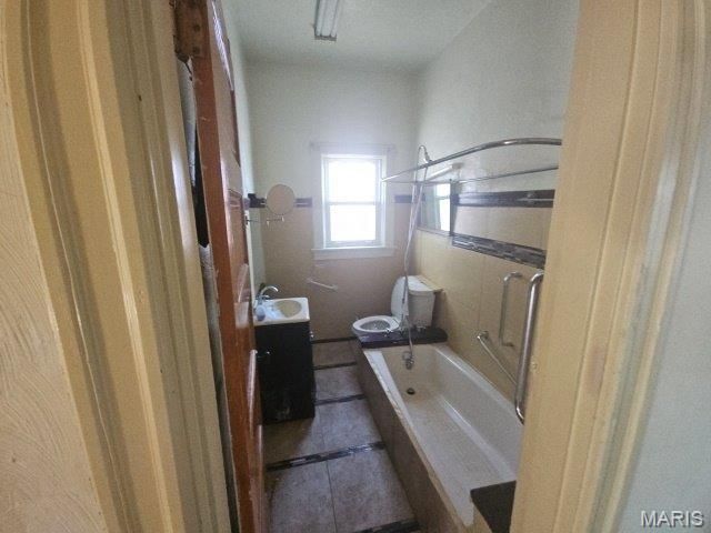 5165 Maple Avenue, St Louis, MO 63113