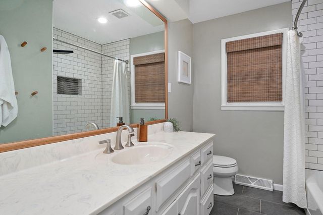 2225 S Hampton Avenue, Springfield, MO 65807