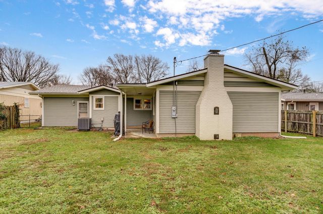 2225 S Hampton Avenue, Springfield, MO 65807