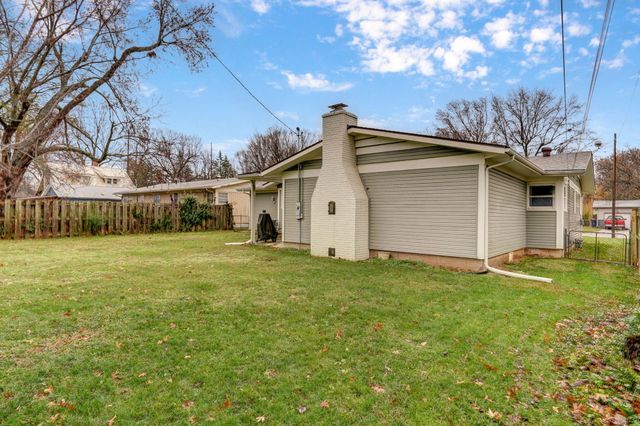 2225 S Hampton Avenue, Springfield, MO 65807