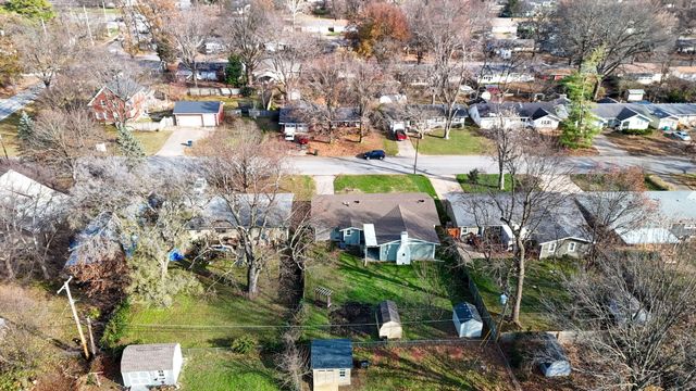 2225 S Hampton Avenue, Springfield, MO 65807