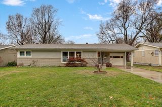 2225 S Hampton Avenue, Springfield, MO 65807
