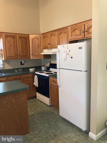 1201 PROGRESS RD, Chambersburg, PA 17201