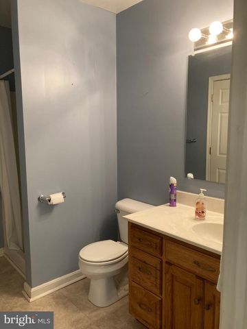 1201 PROGRESS RD, Chambersburg, PA 17201