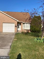 1201 PROGRESS RD, Chambersburg, PA 17201