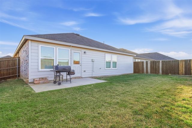 4540 Benham Drive, Fort Worth, TX 76036