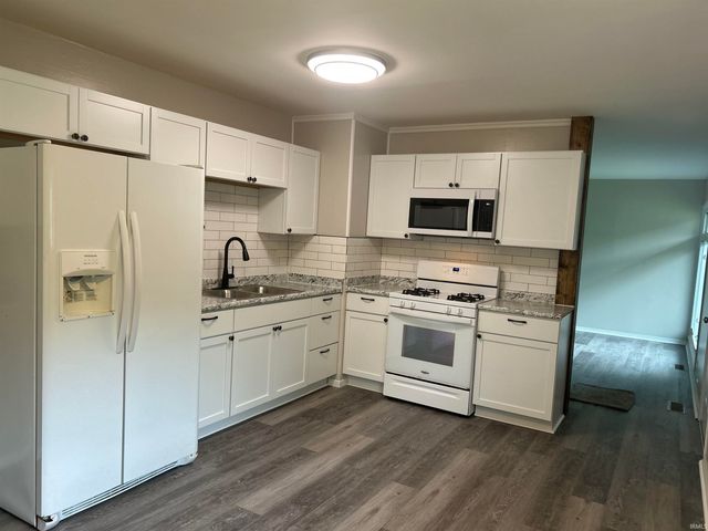 1307 Ebeling Drive, South Bend, IN 46615