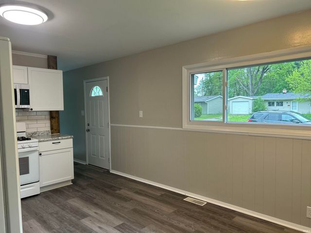 1307 Ebeling Drive, South Bend, IN 46615