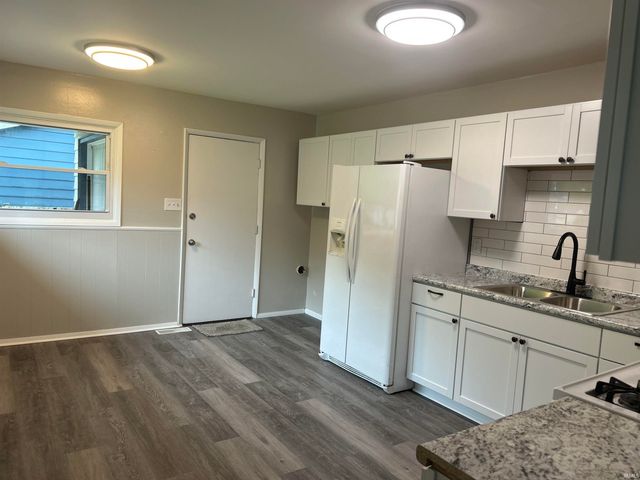 1307 Ebeling Drive, South Bend, IN 46615